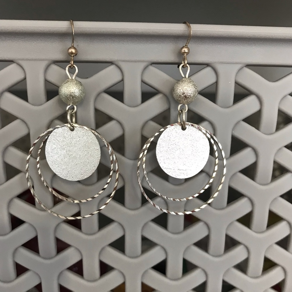 Sliver ear rings